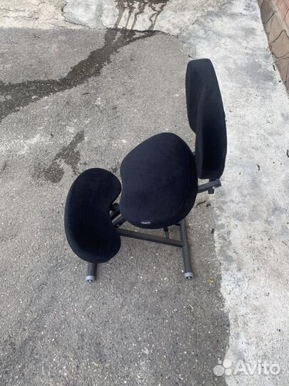 Коленный стул со спинкой