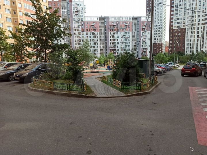 1-к. квартира, 46 м², 4/17 эт.