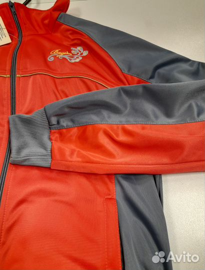 Спортивный костюм женский