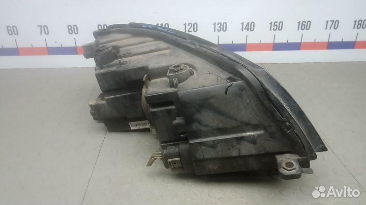 Фара левая Volkswagen Touran