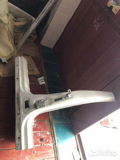 Стойка двери левая центральная порог VW Passat B7