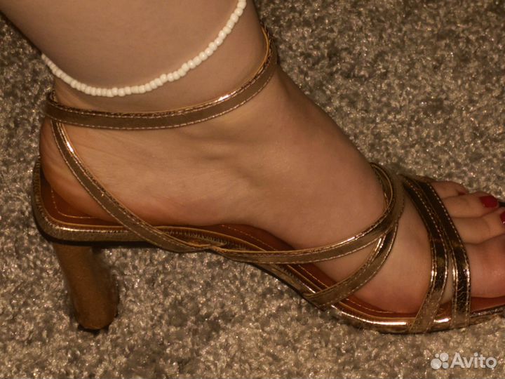 Босоножки женские bershka