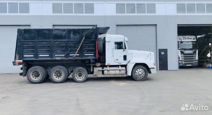 Freightliner Classic, 2002