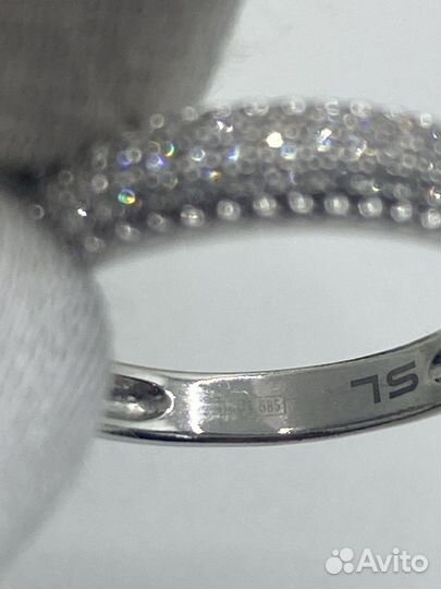 Золотое кольцо 585 пробы с бриллиантами