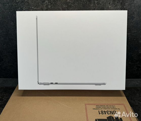 Macbook Air 13.6 M3 2024 8/512 Silver новый USA