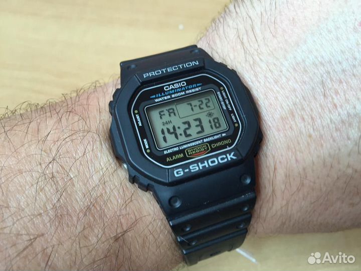 Casio G-shock DW-5600E-1V часы мужские новые
