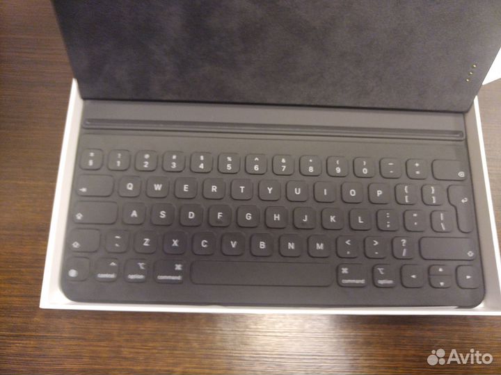 Smart Keyboard Folio на iPad