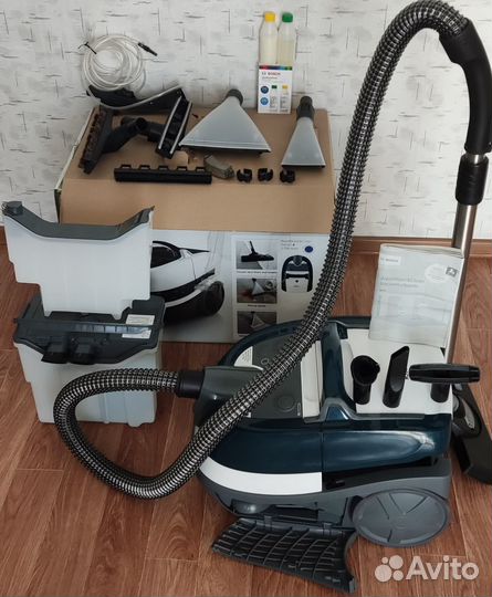 Моющий пылесос Bosch BWD41720/04