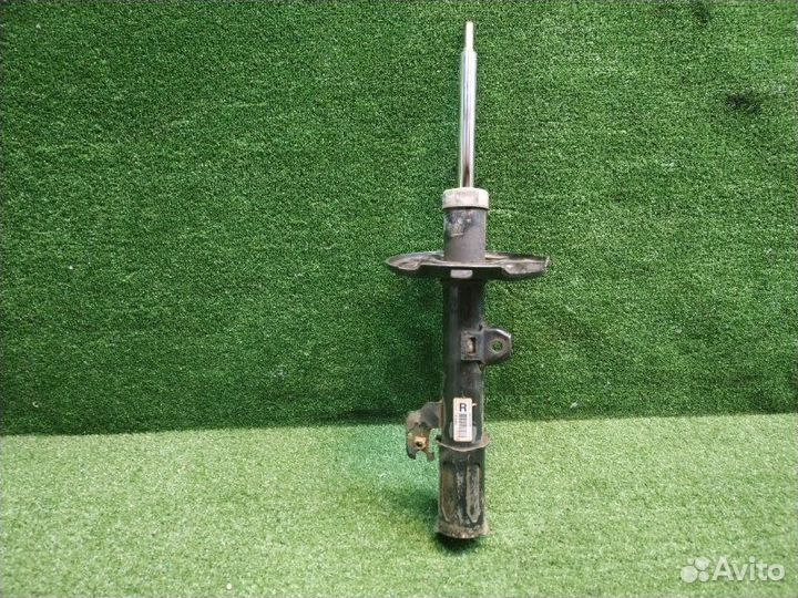 Амортизатор передний передний правый Lexus Rx200T