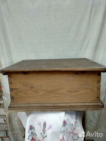 Сундук деревянный старинный