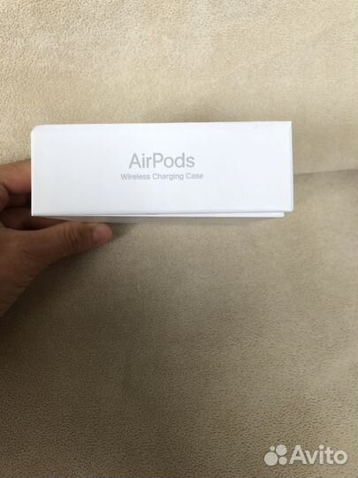 Беспроводные наушники apple airpods