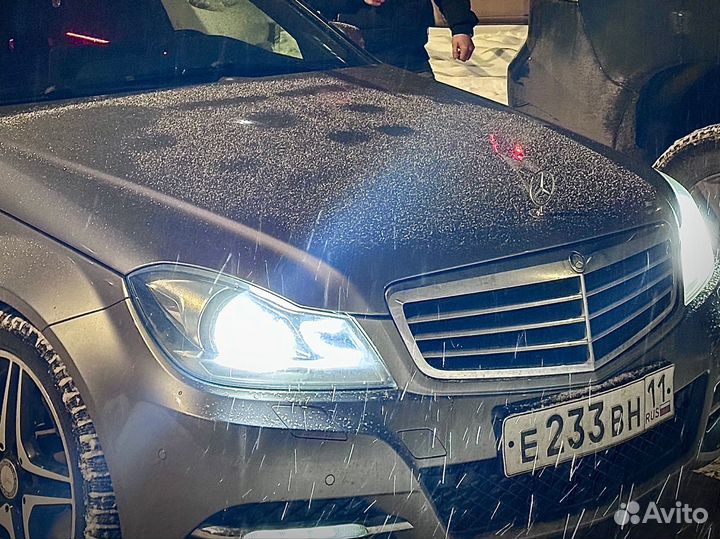 Решетка радиатора mercedes w204