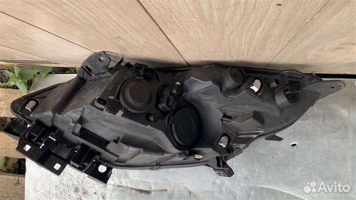 Фара правая от Renault Scenic III 2009-2016