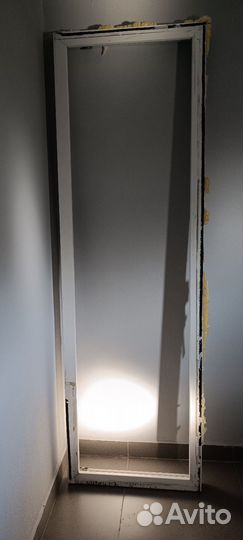 Дверь пластиковая в сборе