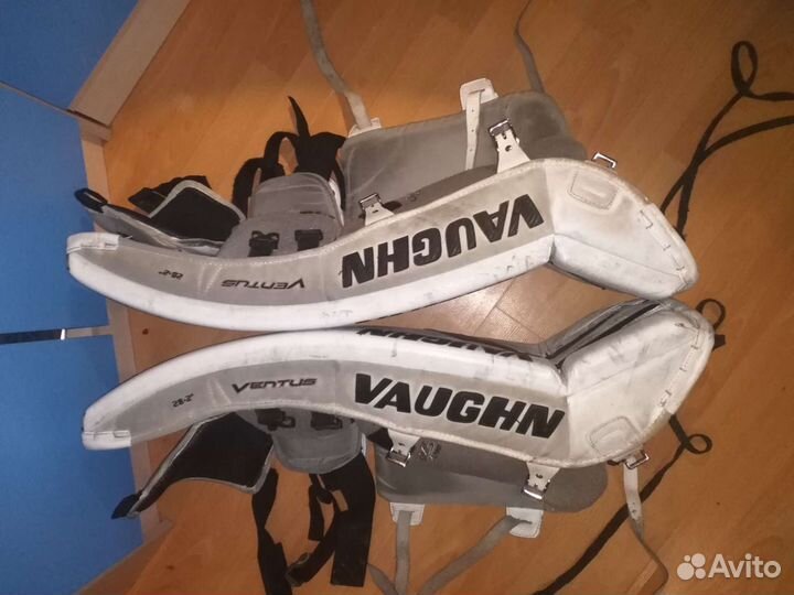 Вратарские щитки