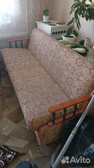 Отдам бесплатно мебель диван