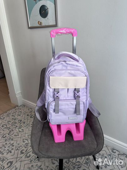 Рюкзак на колесиках