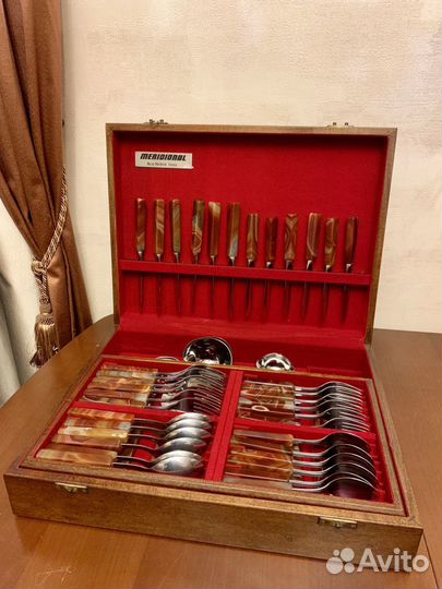 Набор столовых приборов