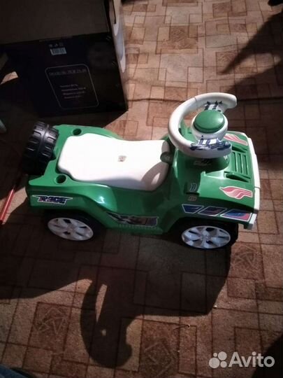 Машинка детская