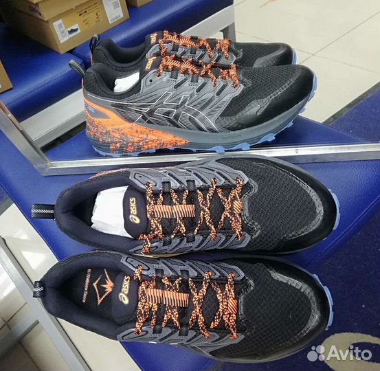 Кроссовки мужские asics