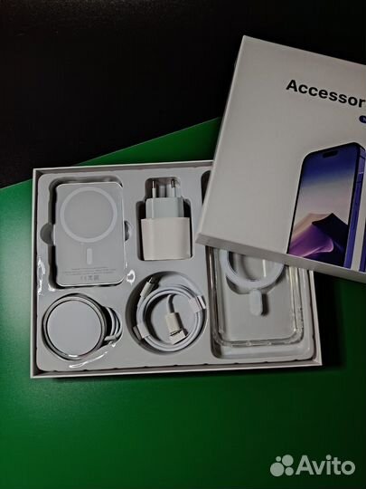 Подарочный набор для iPhone 13