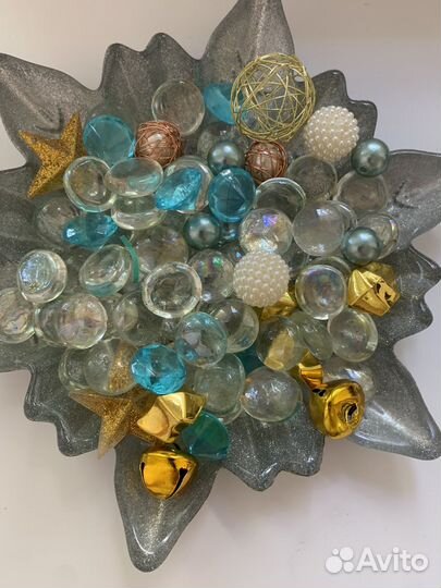 Бусины, камушки