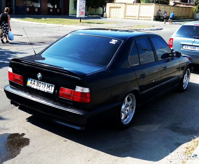 Cпойлер M5 bmw 5 e34