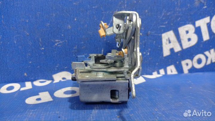 Задний правый замок двери Daewoo Nexia седан A15MF