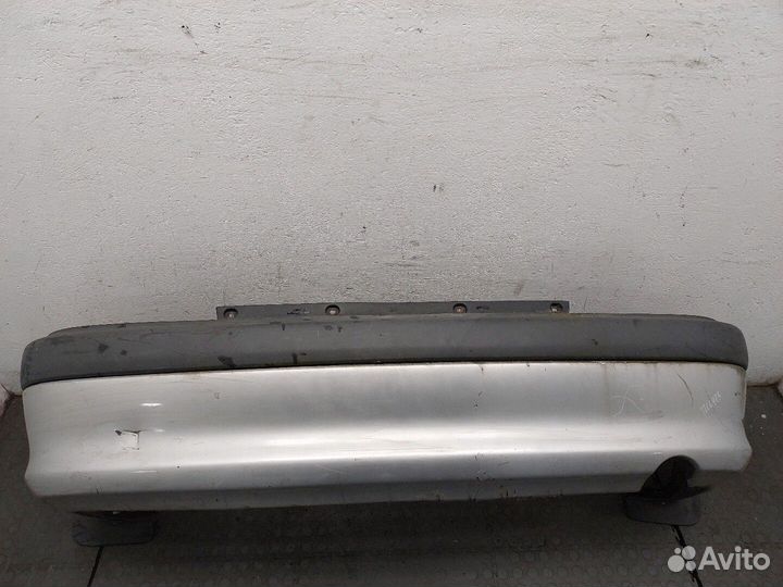 Бампер Toyota Avensis 1, 2002