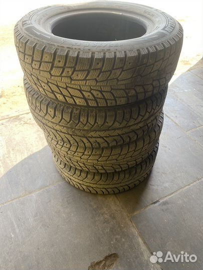 Bridgestone Ice Cruiser 7000 175/70 R13