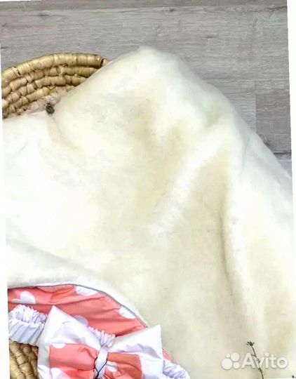 Набор на выписку для новорожденного зимний (бело-оранжевый)