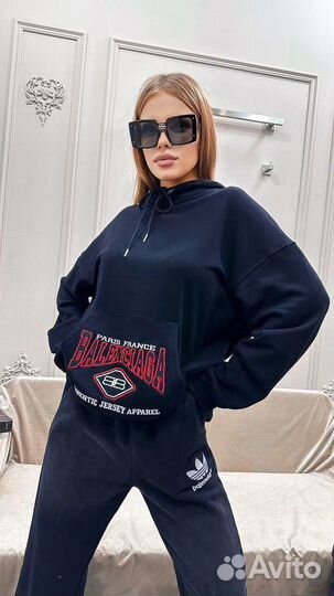 Толстовка худи Balenciaga