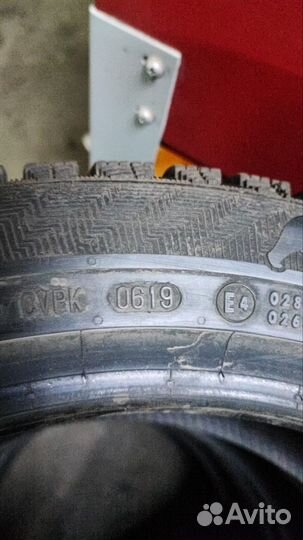 Gislaved Nord Frost 200 235/45 R18