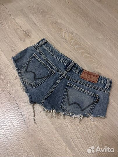 Джинсовые шорты