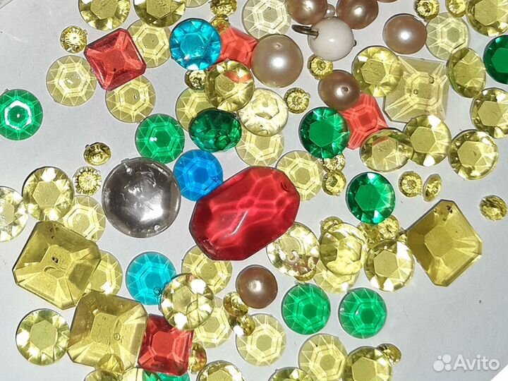 Бусины стразы пайетки для для рукоделия