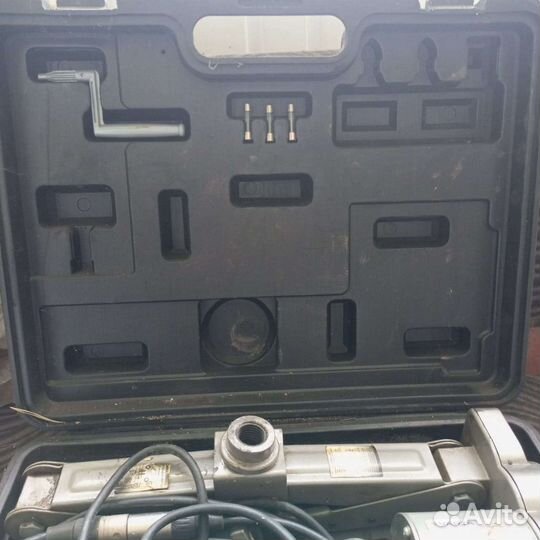 Домкрат и гайковёрт от прикуривателя