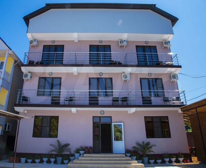 Комната 20 м² в 1-к., 1/3 эт.