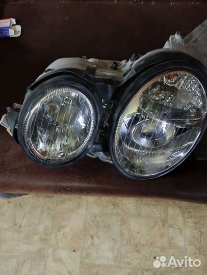 Фара левая mercedes w210