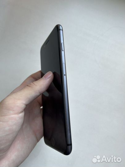 iPhone 8 Plus, 64 ГБ