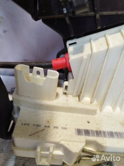 Замок двери задний правый Mercedes Gl X164