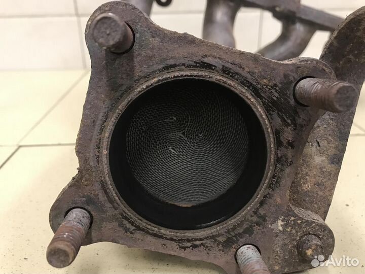 Клапан выпускной Octavia (A4 1U) 2000-2011