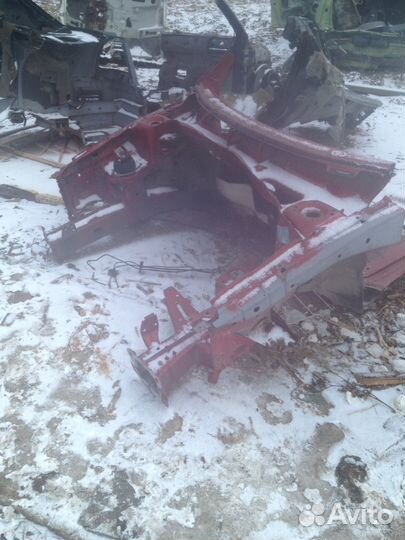 Передняя часть кузова Renault Laguna