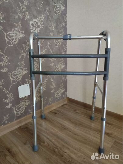 Ходунки для взрослых шагающие