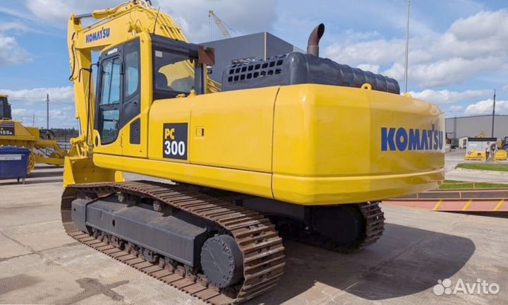 Гусеничный экскаватор Komatsu PC300-8, 2011