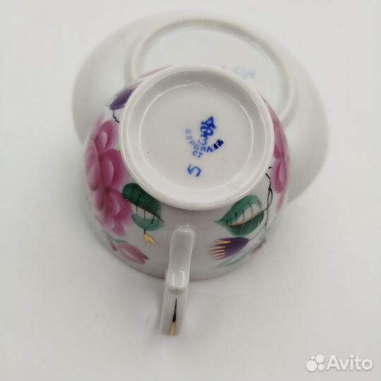 Пара чайная, украшенная цветочным декором, фарфор