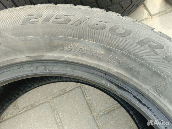 Pirelli Sottozero Winter 240 215/60 R16