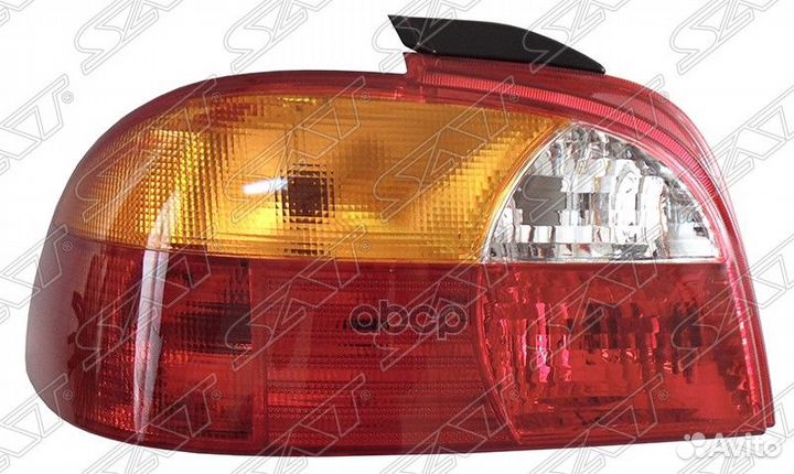 Фонарь задний toyota avensis 97-00 LH ST-212-1