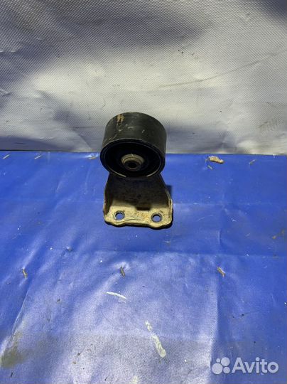 Подушка двигателя задняя mitsubishi galant e32a