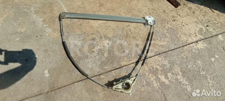 Стеклоподъемник правый DAF XF 105 2007 066095001