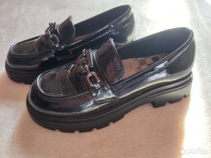 Продам лоферы